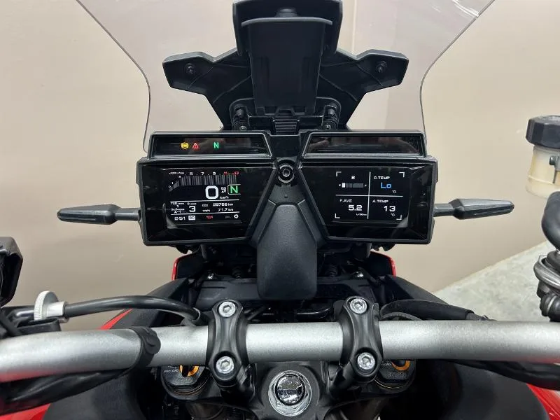 TRACER 9 GT