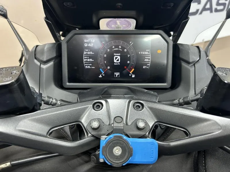 XP TMAX 560