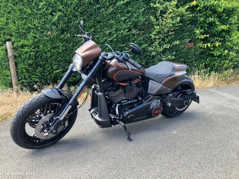 SOFTAIL FXDR 1868