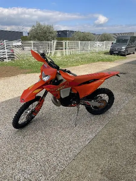 250 EXC SIX DAYS