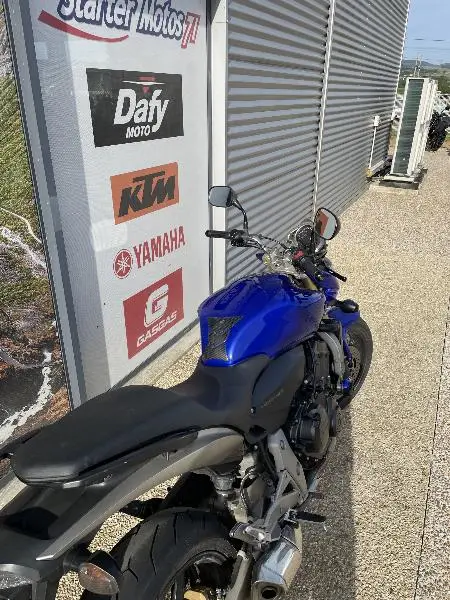 CB 600 F HORNET