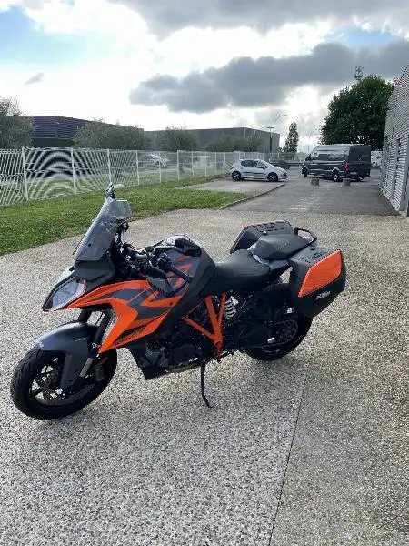 1290 SUPER DUKE GT
