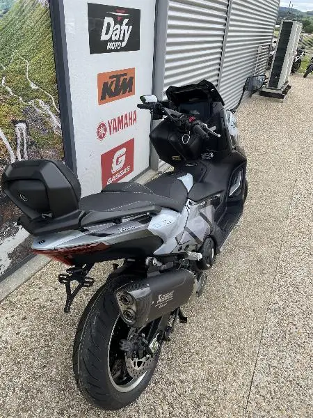 XP TMAX 560 TECH MAX