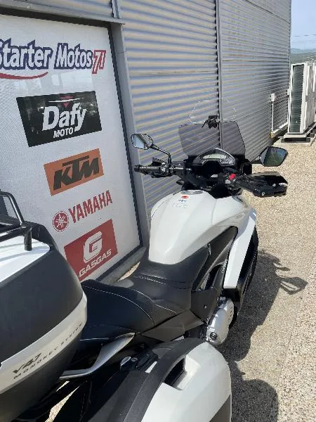 VFR 800 X