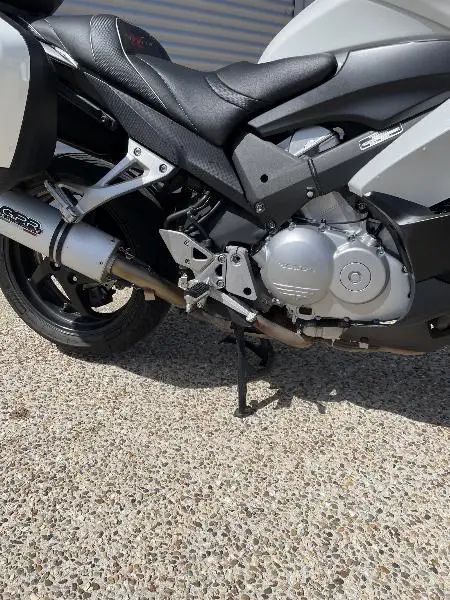 VFR 800 X