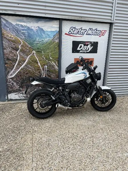 XSR 700
