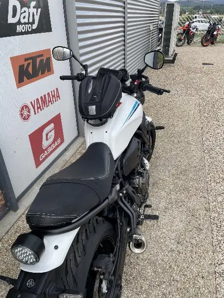 XSR 700