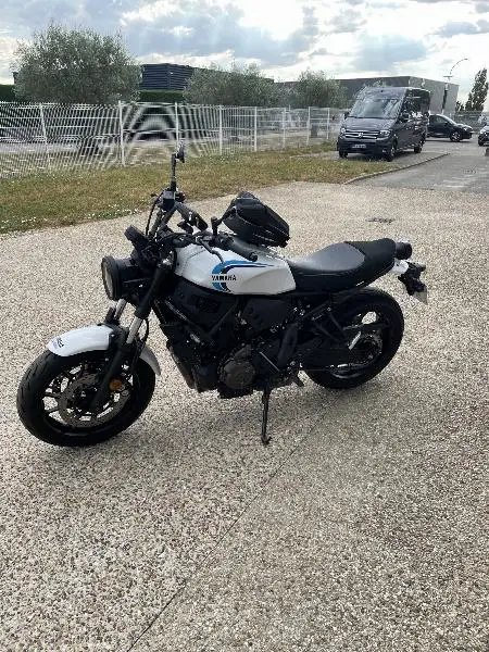 XSR 700
