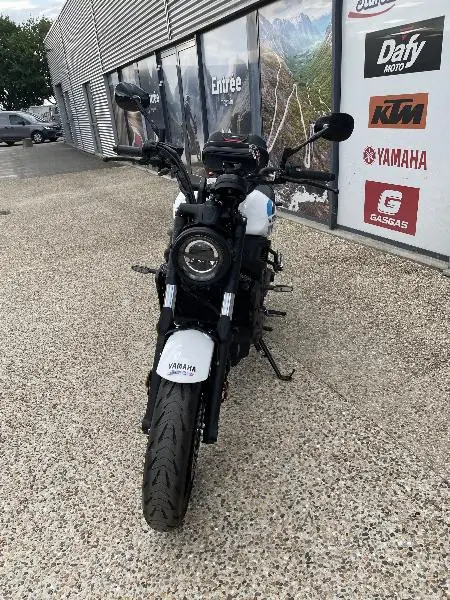 XSR 700