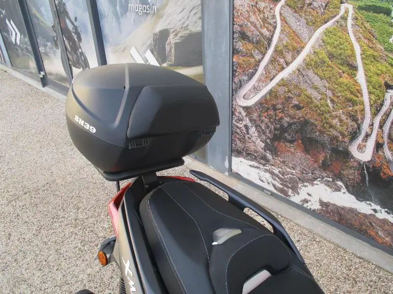 XMAX 125