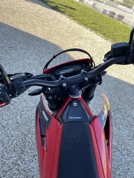 SM 700