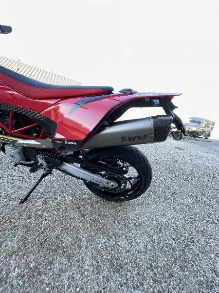 SM 700