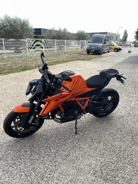 1390 SUPER DUKE R EVO