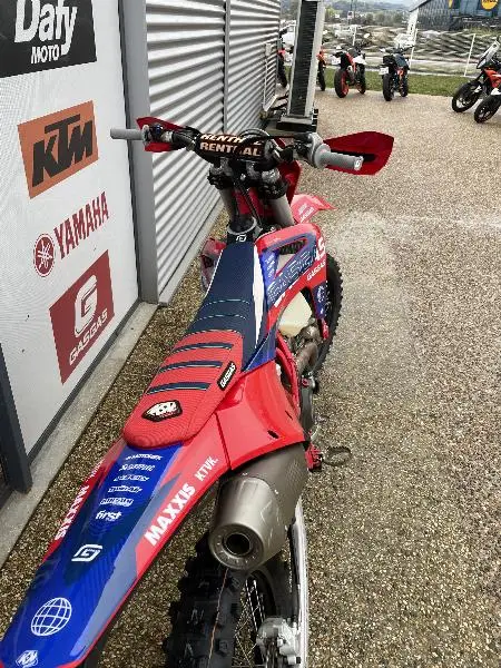EC 250 F