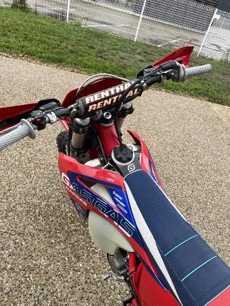 EC 250 F