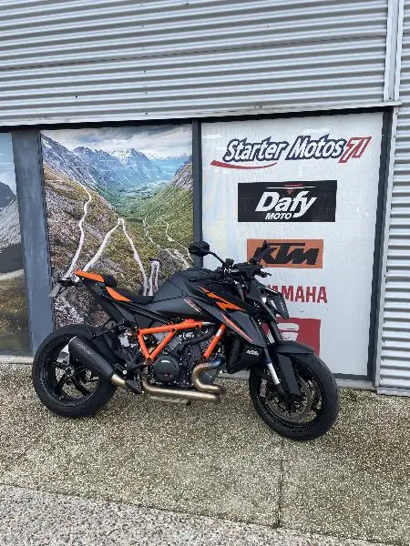 1390 SUPER DUKE R EVO