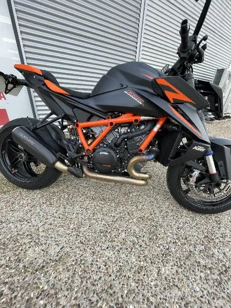 1390 SUPER DUKE R EVO