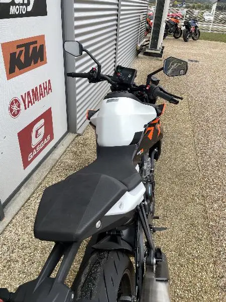 990 DUKE