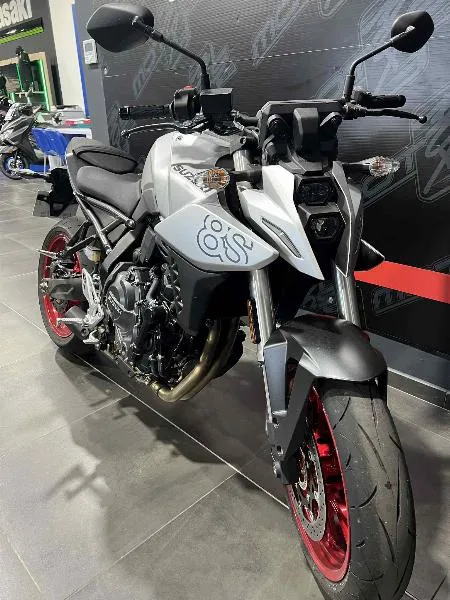 GSX8S A2