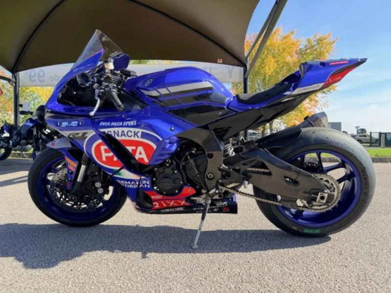 YZF 1000 R1