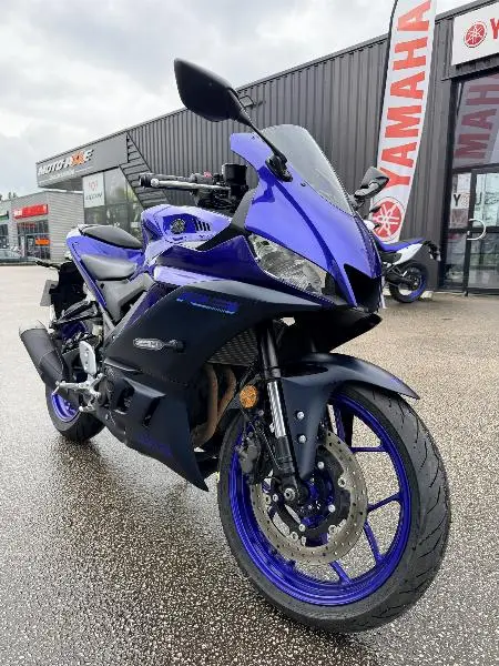 YZFR3