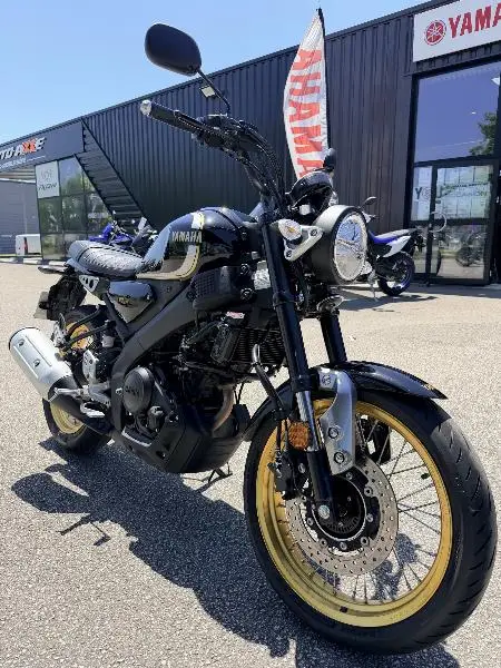 XSR 125 Legacy