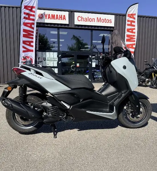 XMAX 125 TECH MAX