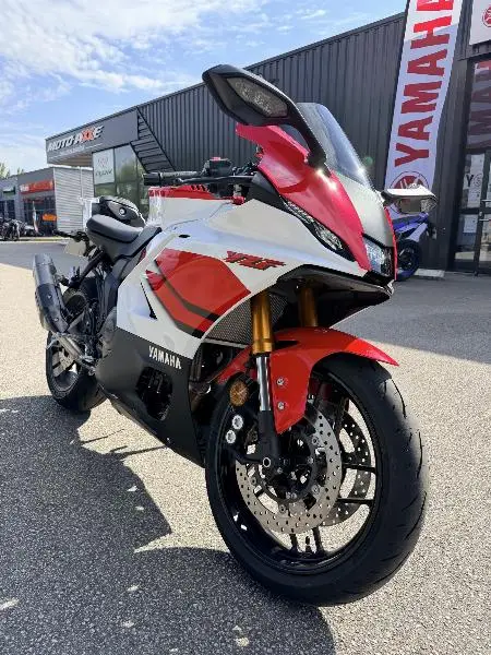 YZFR7