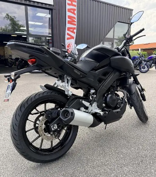MT125 ABS