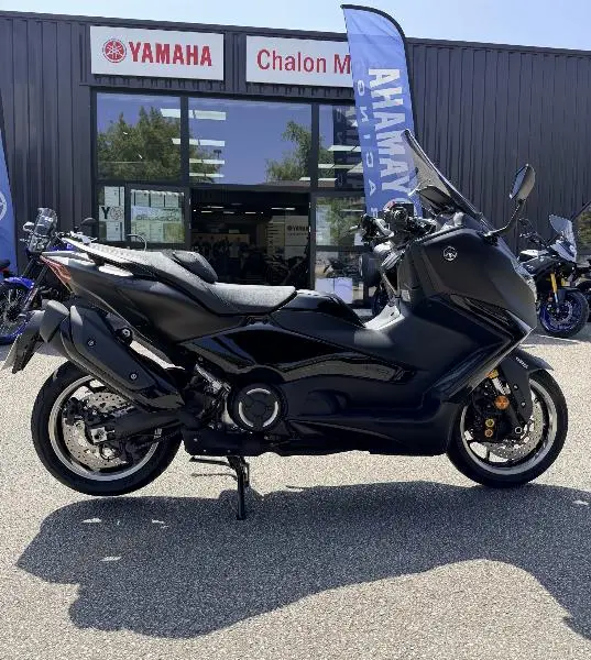 XP TMAX 560 TECH MAX
