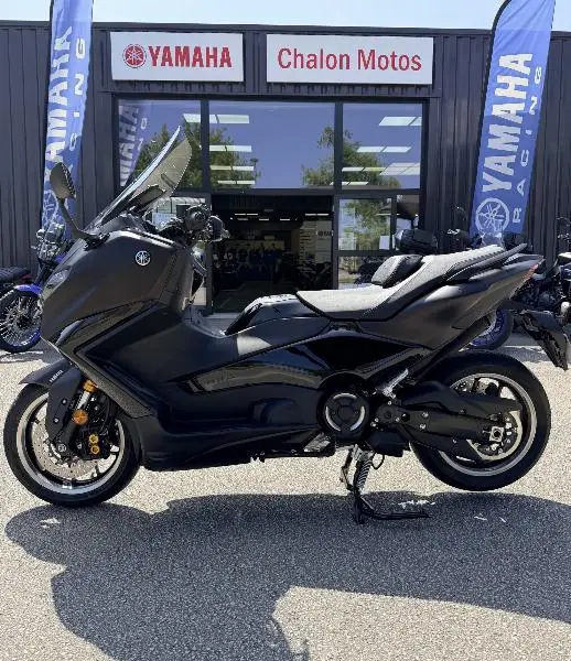 XP TMAX 560 TECH MAX