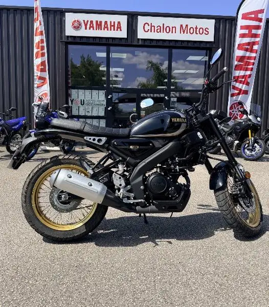 XSR 125 Legacy