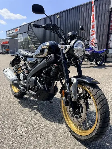 XSR 125 Legacy