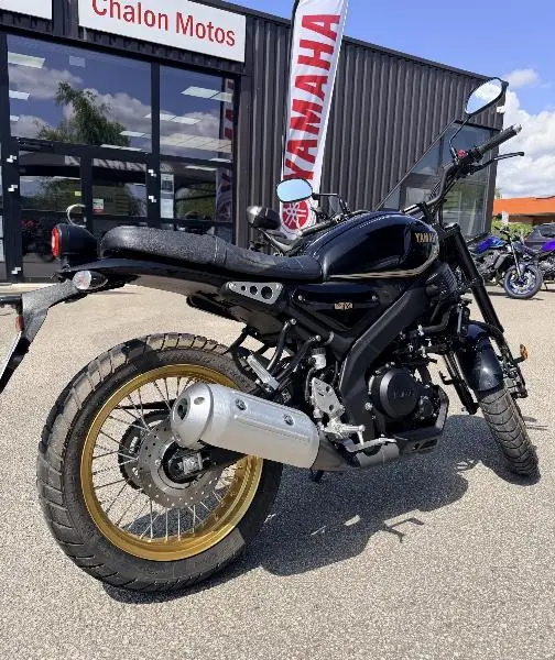 XSR 125 Legacy