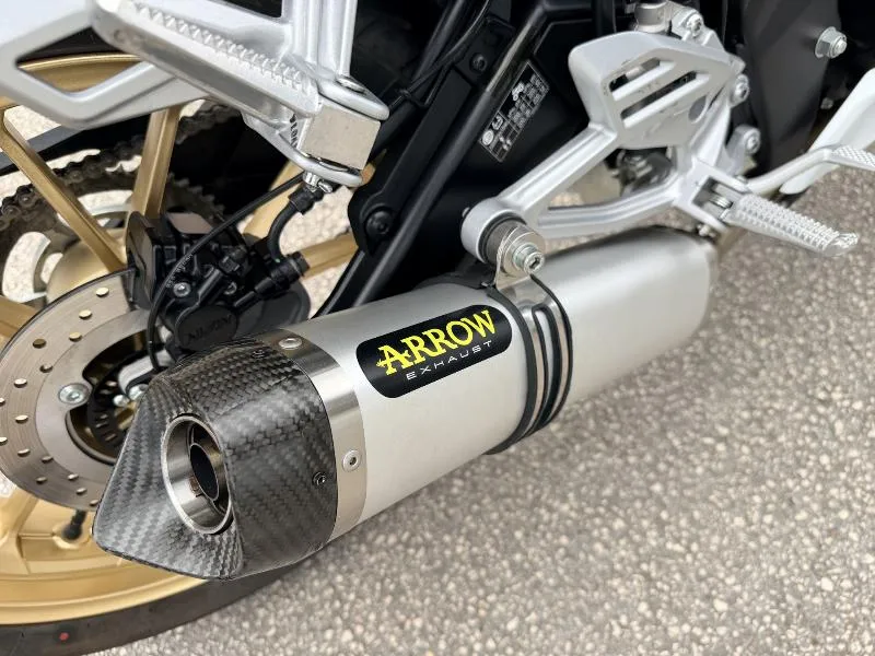 YZFR1 WORLD GP 60TH ANNIVERSARY