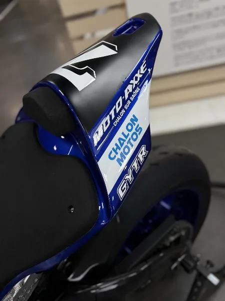 YZF 1000 R1