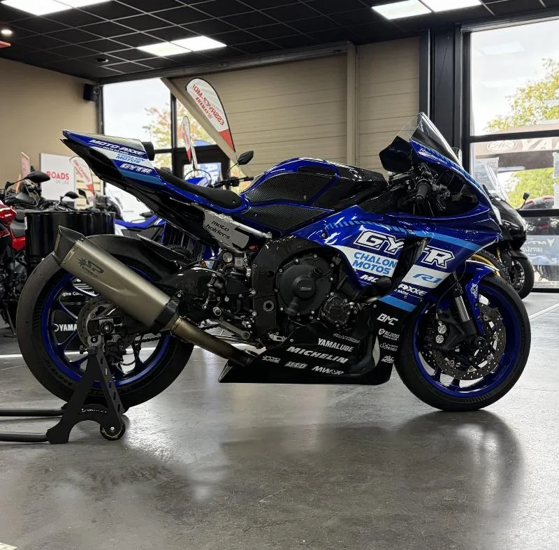 YZF 1000 R1