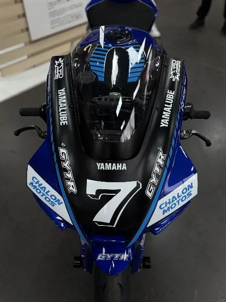 YZF 1000 R1