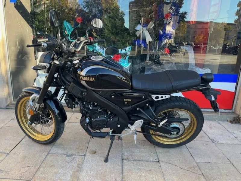 XSR 125 Legacy