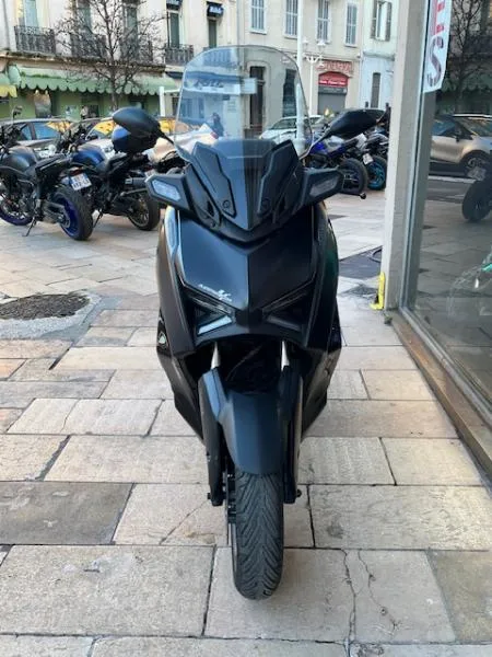 XMAX 125 TECH MAX