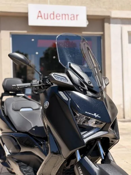 XMAX 125 TECH MAX