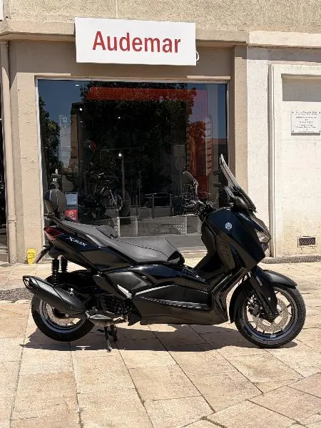 XMAX 125 TECH MAX