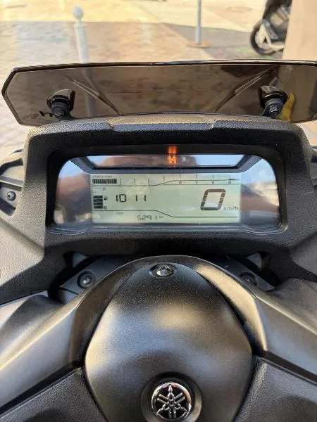 TRICITY 300