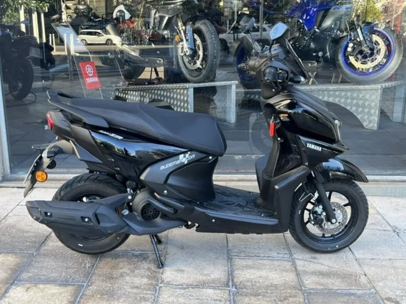 RayZR 125