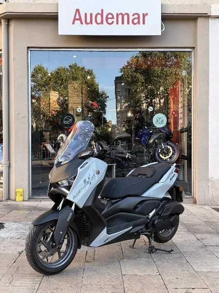 XMAX 300 Tech Max