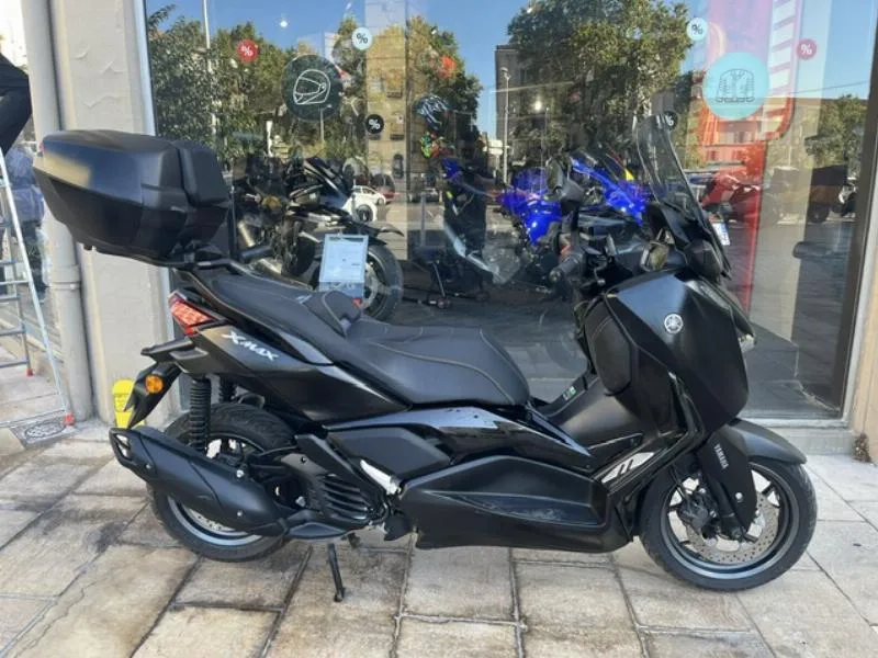 XMAX 125 TECH MAX