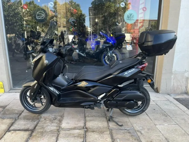 XMAX 125 TECH MAX