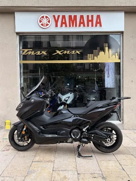 XP TMAX 560 TECH MAX