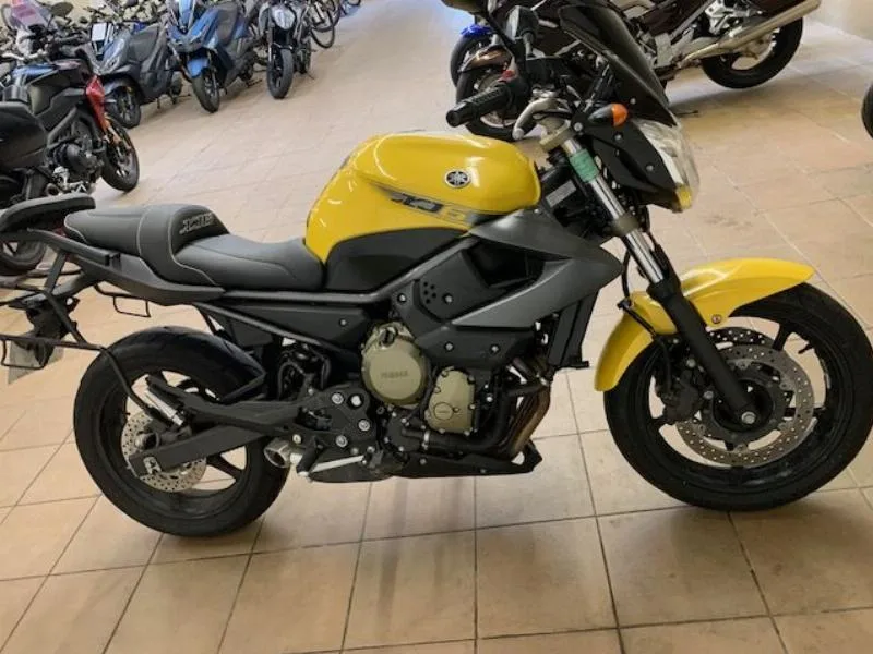 XJ6N