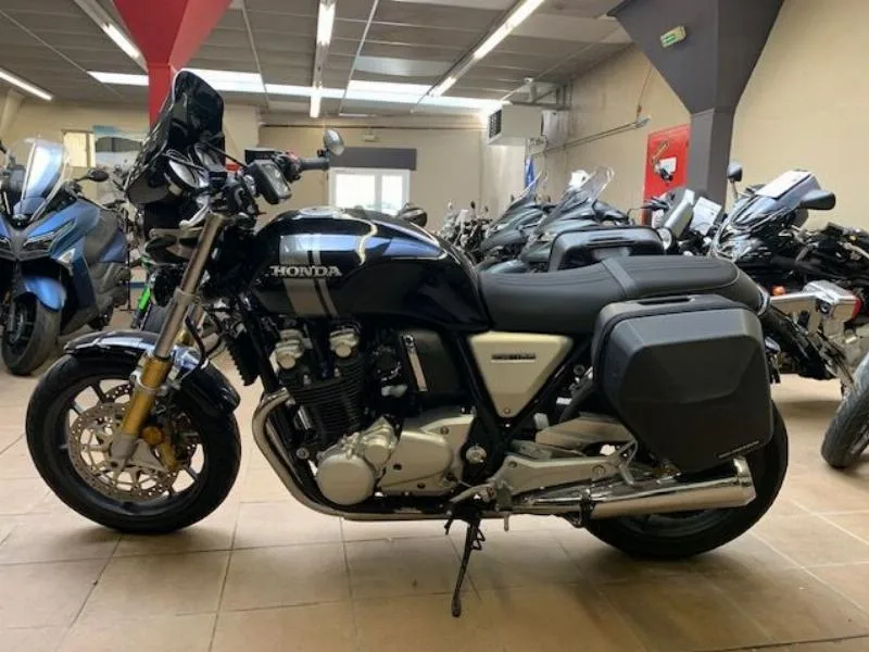 CB 1100 RS
